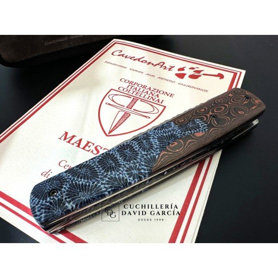 CavedonArt Tiburón Mini Fatcarbon Coral Acero Damasteel CavedonArt Tiburón Mini Fatcarbon Coral Acero Damasteel
