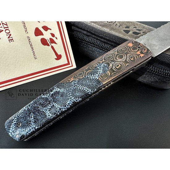 CavedonArt Tiburón Mini Fatcarbon Coral Acero Damasteel CavedonArt Tiburón Mini Fatcarbon Coral Acero Damasteel