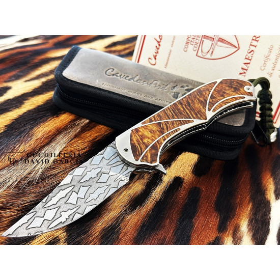 CavedonArt Bushrider Flipper  - Acero Damasco Mosaico - Titanio / Madera de Amboina