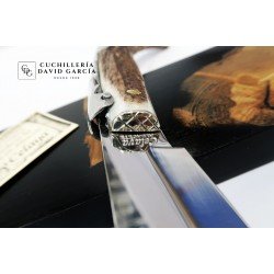 Celaya Navaja Artesanía  Punta Ciervo Tapita/Carraca 