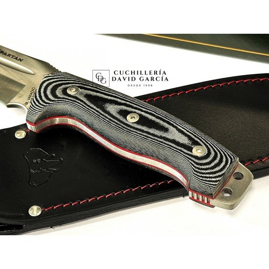 Cudeman 126 M Spartan Micarta Negra Funda Cuero