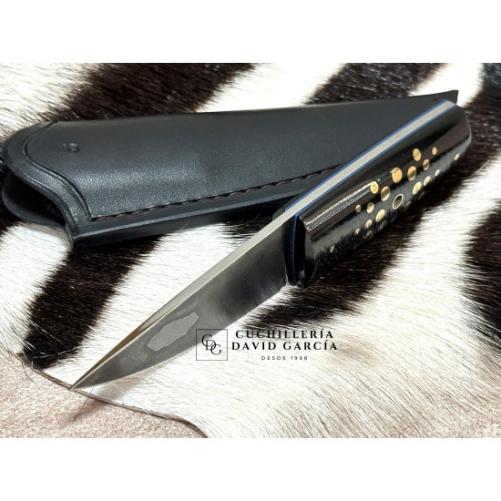 Daemon Knives Artesanal Cuerno de Búfalo Acero Carbono 80CRV2
