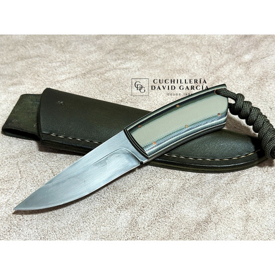 Daemon Knives artesanal Acero Carbono 1075 Mango G10