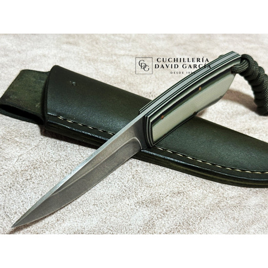 Daemon Knives artesanal Acero Carbono 1075 Mango G10