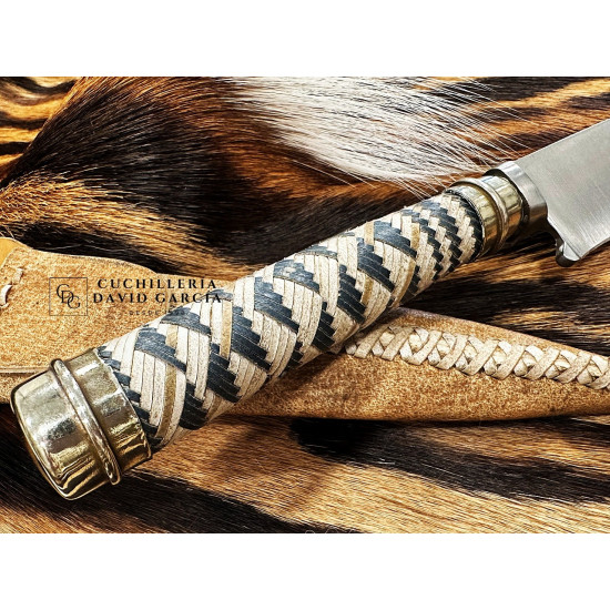Filopampa Cuchillo Criollo Argentino  Mango trenzado en Cuero - Funda Vacuno 