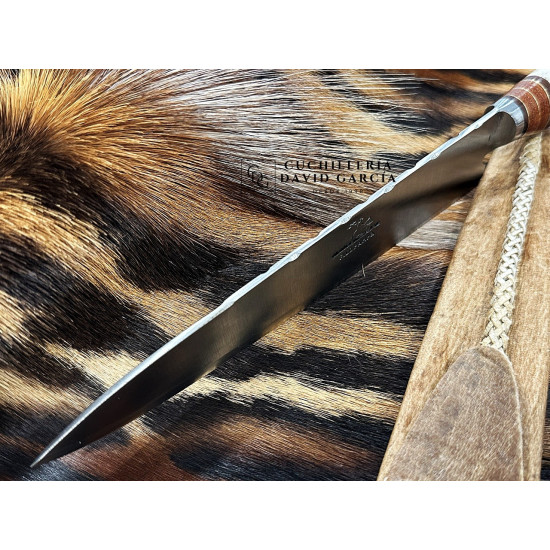 Filopampa Cuchillo Criollo Argentino Asta de Ciervo con roseta -  Acero Carbono 51-60 Forjado Cromo