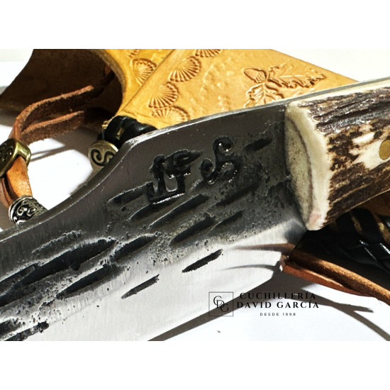 Forja Celta Bandolero Acero Carbono 5160 Asta de Ciervo