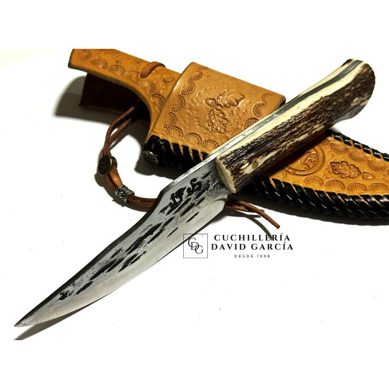 Forja Celta Bandolero Acero Carbono 5160 Asta de Ciervo