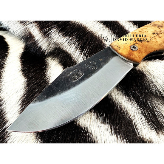 Forja Celta Navaja Bárbara Acero carbono 5160 - Madera seleccionada de Burl Chesse Espaltada y estabilizada