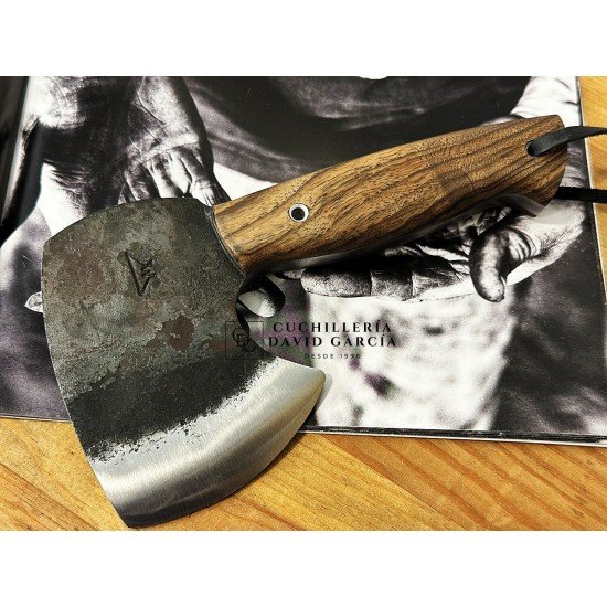 Hacha Artesanal Frederic Marchand Bouledogues allongés Madera de  Roble