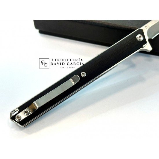 Iakue Pluma G10 negro Acero D2 11097 Iakue Pluma G10 negro Acero D2 11097