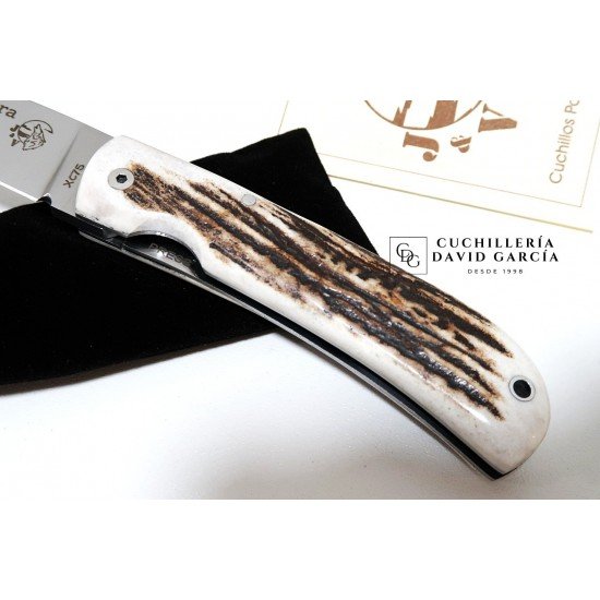 J&V Cuchillos de Aventura Campera Asta de Ciervo Acero Carbono XC75 J&V Cuchillos de Aventura Campera Asta de Ciervo Acero Carbono XC75
