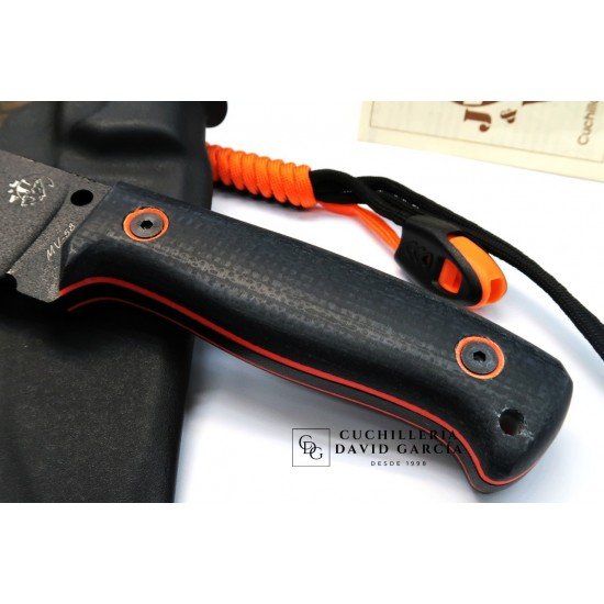 J&V  Cuchillos de Aventura Black - Bear Black Micarta Yute 1501-YU-PA