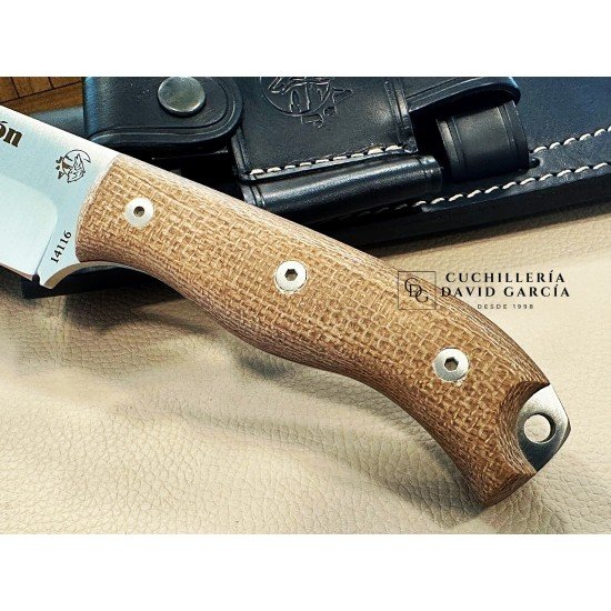 J&V Cuchillos de Aventura Tizón Micarta Marrón Funda Piel1604-YU-MR J&V Cuchillos de Aventura Tizón Micarta Marrón Funda Piel1604-YU-MR
