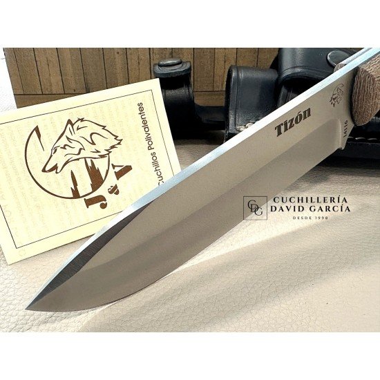 J&V Cuchillos de Aventura Tizón Micarta Marrón Funda Piel1604-YU-MR J&V Cuchillos de Aventura Tizón Micarta Marrón Funda Piel1604-YU-MR