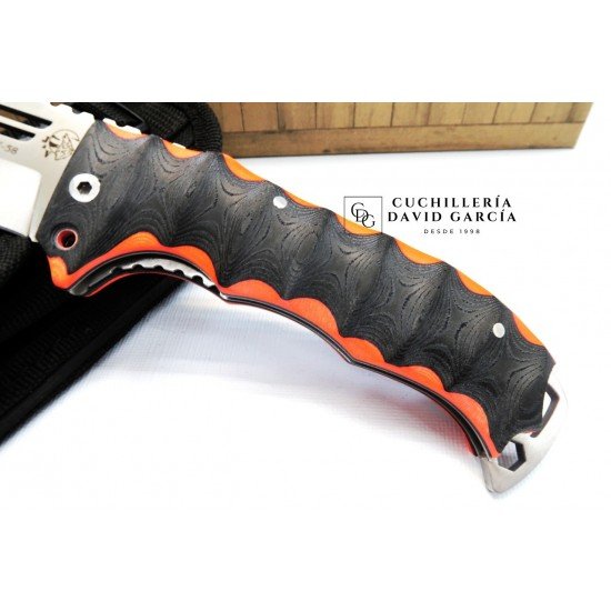 J&V Cuchillos de Aventura Evolution Micarta Negra-Naranja  Funda Cordura       