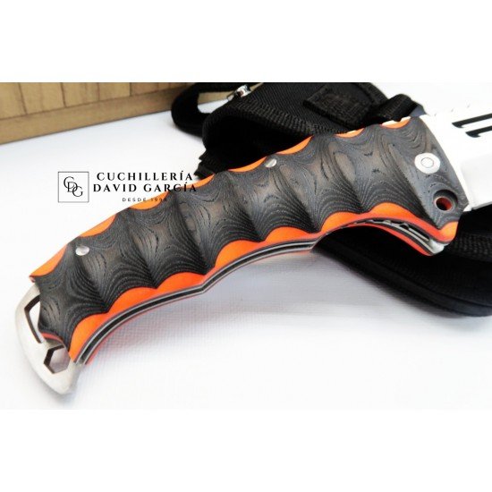 J&V Cuchillos de Aventura Evolution Micarta Negra-Naranja  Funda Cordura       