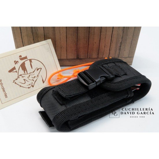 J&V Cuchillos de Aventura Spike Yute Negra J&V Cuchillos de Aventura Spike Yute Negra