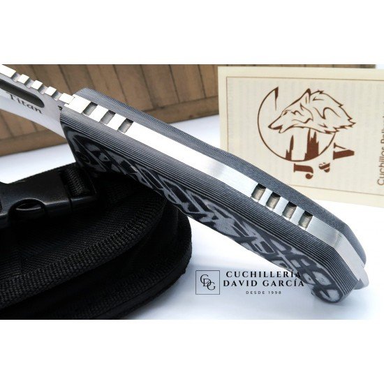 J&V Cuchillos de Aventura Titan Micarta Gris Funda Cordura 1234-M6 J&V Cuchillos de Aventura Titan Micarta Gris Funda Cordura 1234-M6
