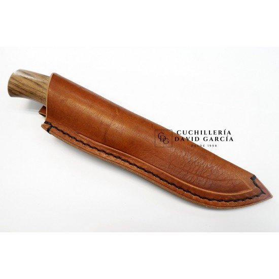 J.C. Quintana Cuchillo Anatómico Acero Bohler N690 Madera de Nogal