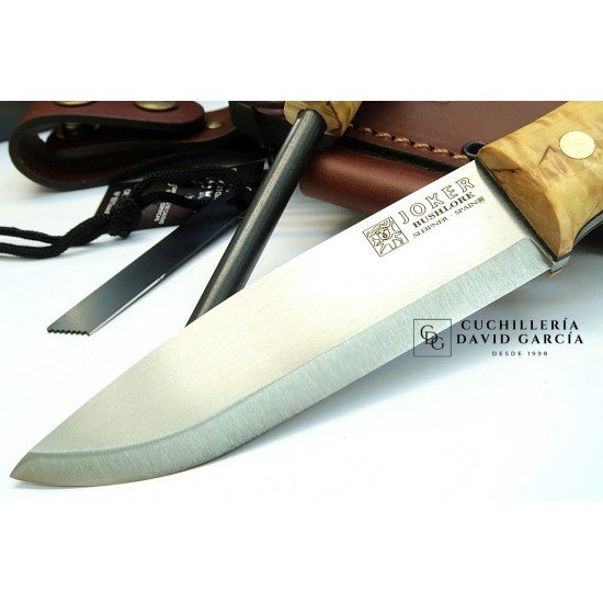 Joker Bushlore CL138-P Madera de Abedul Rizado Acero Sleipner con Pedernal Joker Bushlore CL138-P Madera de Abedul Rizado Acero Sleipner con Pedernal