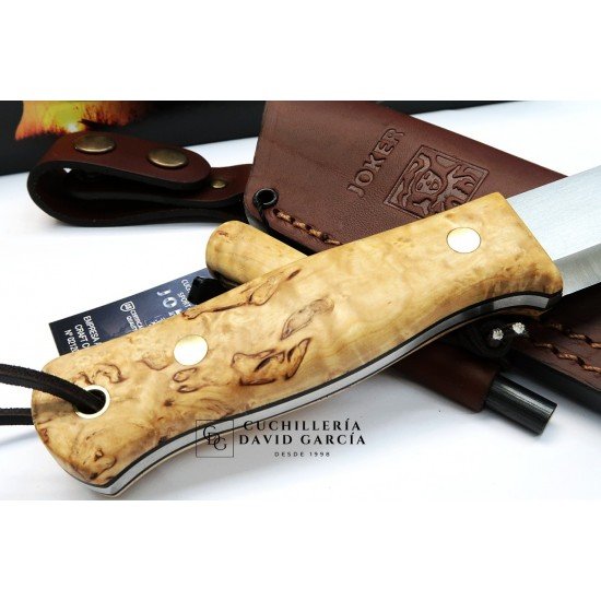 Joker Bushlore CL138-P Madera de Abedul Rizado Acero Sleipner con Pedernal Joker Bushlore CL138-P Madera de Abedul Rizado Acero Sleipner con Pedernal