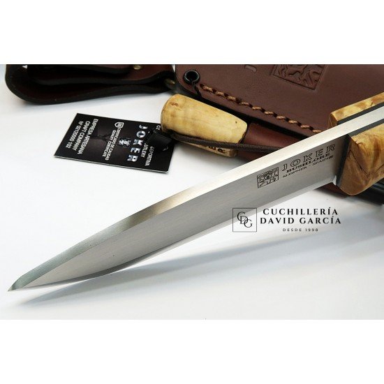 Joker Bushlore CL138-P Madera de Abedul Rizado Acero Sleipner con Pedernal Joker Bushlore CL138-P Madera de Abedul Rizado Acero Sleipner con Pedernal