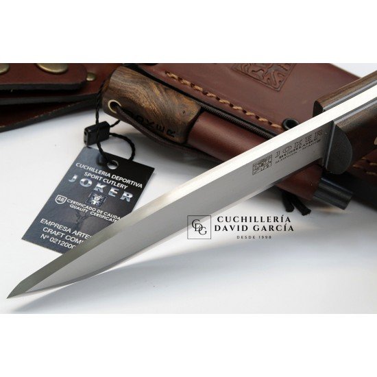 Joker Bushlore CN138-P Madera de Nogal Acero Sleipner con Pedernal Joker Bushlore CN138-P Madera de Nogal Acero Sleipner con Pedernal