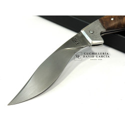 Lombo Do Ferreiro Falcata Caballo Tallado Acero 14C28 Madera de Nogal