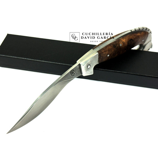 Lombo Do Ferreiro Falcata Caballo Tallado Acero 14C28 Madera de Nogal