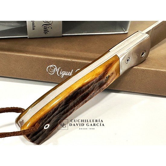 Navaja Nieto Lord Hueso Ambar Tallado - Virola Acero 370-V-H AMBAR