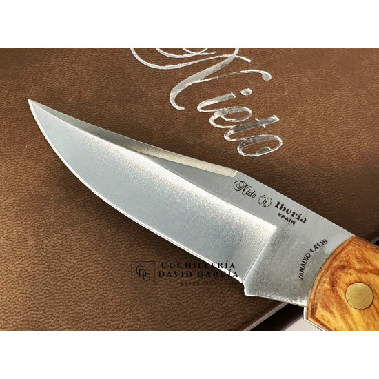 Navaja Miguel Nieto Iberia 649-O Madera natural de Olivo 
