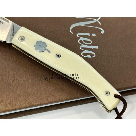 Miguel Nieto Luck 050-W Micarta Hueso Miguel Nieto Luck 050-W Micarta Hueso
