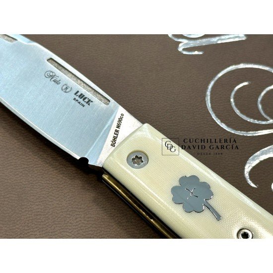 Miguel Nieto Luck 050-W Micarta Hueso Miguel Nieto Luck 050-W Micarta Hueso