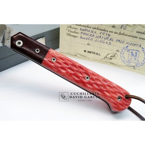 Nieto Artesanal Edicion Limitada Damasco VG10 - Madera Palo Violeta - Hueso Jigged Nieto Artesanal Edicion Limitada Damasco VG10 - Madera Palo Violeta - Hueso Jigged