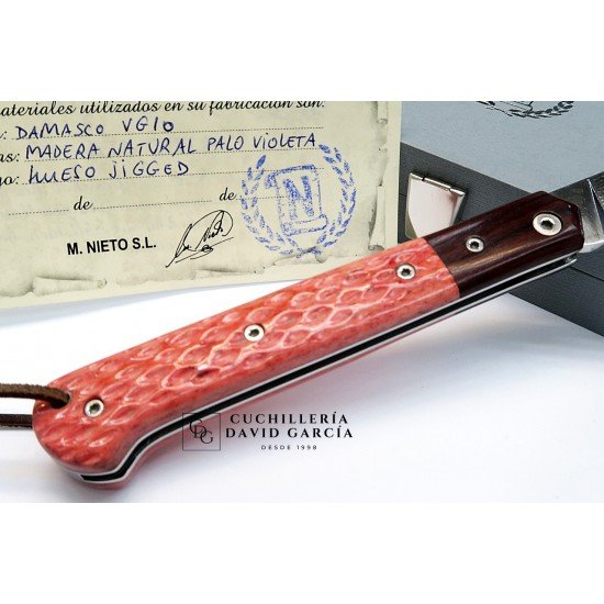 Nieto Artesanal Edicion Limitada Damasco VG10 - Madera Palo Violeta - Hueso Jigged Nieto Artesanal Edicion Limitada Damasco VG10 - Madera Palo Violeta - Hueso Jigged