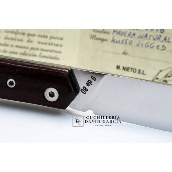 Nieto Artesanal Edicion Limitada Damasco VG10 - Madera Palo Violeta - Hueso Jigged Nieto Artesanal Edicion Limitada Damasco VG10 - Madera Palo Violeta - Hueso Jigged