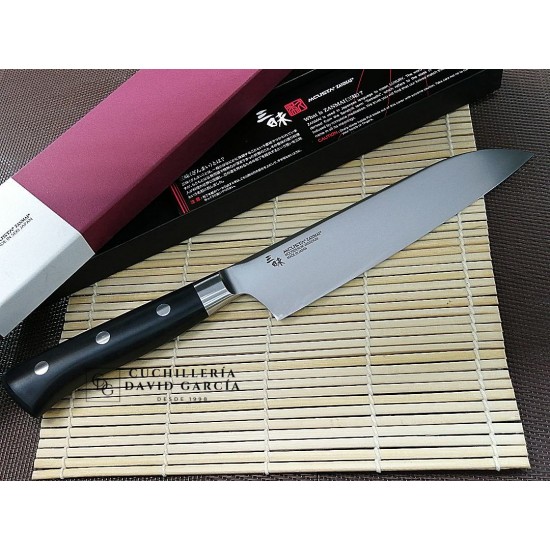 Mcusta Cuchillo Santoku Zanmai Exceed Molibdeno ZPBK-7003M Mcusta Cuchillo Santoku Zanmai Exceed Molibdeno ZPBK-7003M