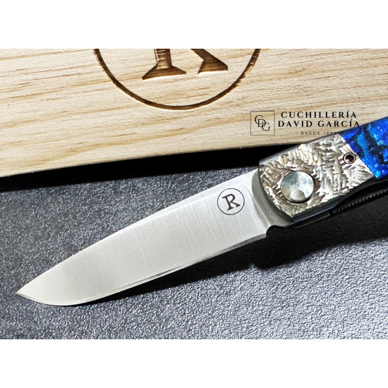 RGC  Martina Coral azul del Pacifico / Virola acero Picado  N690