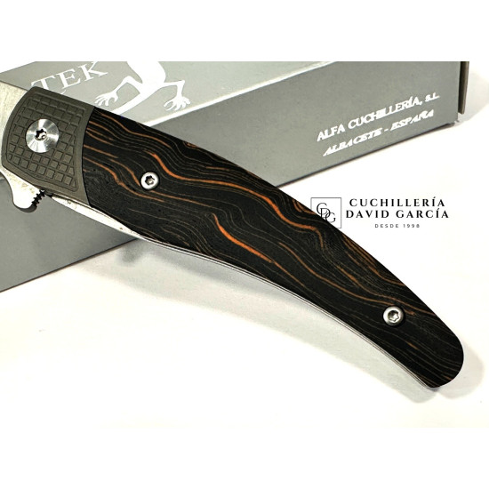 Navaja Salamandra One Korante 335522 Acero D2  Mango G10 