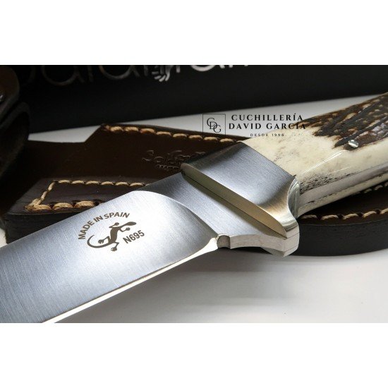 Cuchillo Salamandra Nestor Asta de Ciervo Acero N695 407063 Cuchillo Salamandra Nestor Asta de Ciervo Acero N695 407063