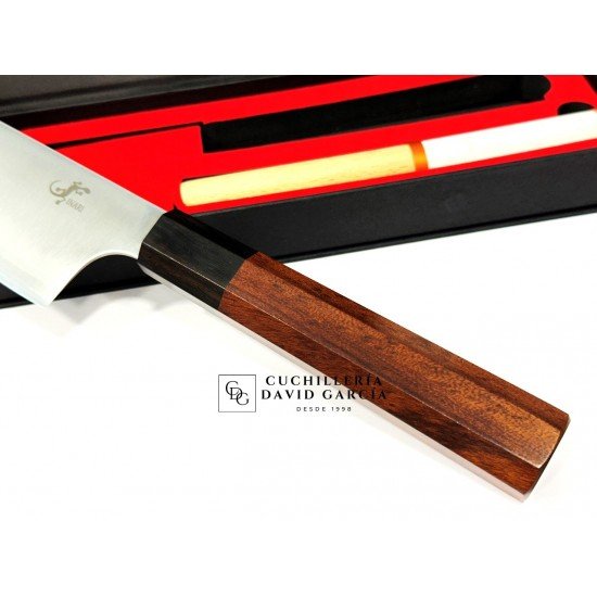 Cuchillo Salamandra Inari Kiritsuke Acero Tamahagane