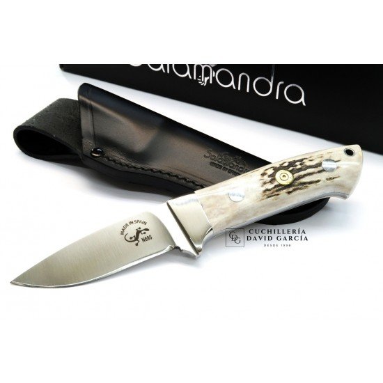 Cuchillo Salamandra tipo Loveless Asta de Ciervo Acero N695 Cuchillo Salamandra tipo Loveless Asta de Ciervo Acero N695