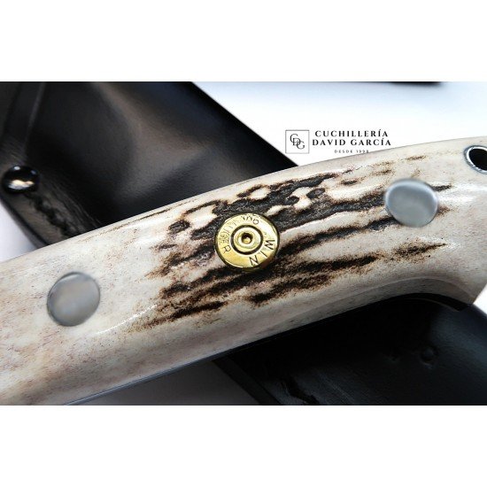 Cuchillo Salamandra tipo Loveless Asta de Ciervo Acero N695 Cuchillo Salamandra tipo Loveless Asta de Ciervo Acero N695