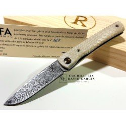 Salamandra Martina Serie Limitada de 120 piezas Juma Blanca Salamandra Martina Serie Limitada de 120 piezas Juma Blanca