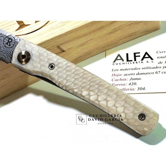 Salamandra Martina Serie Limitada de 120 piezas Juma Blanca Salamandra Martina Serie Limitada de 120 piezas Juma Blanca