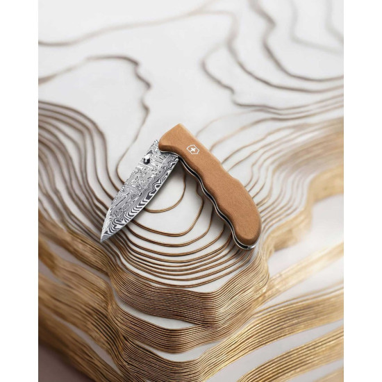 Victorinox Evoke Edición Limitada Damasco 2026 Madera de Platano 09410.J26