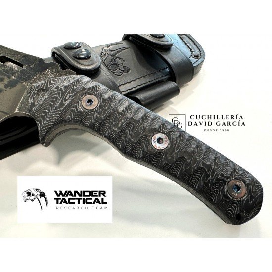 Wander Tactital Haast 2.0 Black Blood Micarta