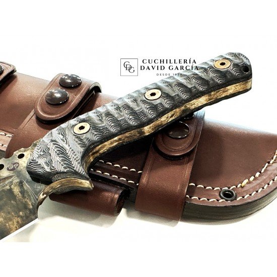 Wander Tactital Uro Saw Marble Micarta Negra Wander Tactital Uro Saw Marble Micarta Negra
