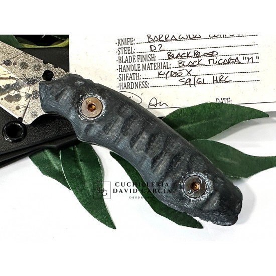 Wander Tactital Barracuda Compound Flat Black Blood Micarta Wander Tactital Barracuda Compound Flat Black Blood Micarta
